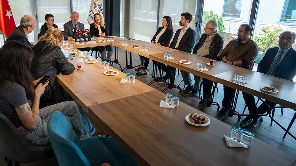 DANIŞTAY’DAN “ACELE KAMULAŞTIRMA” FRENİ