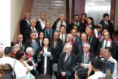 “Bir Dakikalık Alkış” Eylemi Başladı