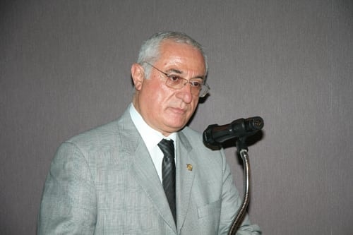İngilizce Derslerini Tamamlayan
Katılımcılara Belgeleri Verildi - 3