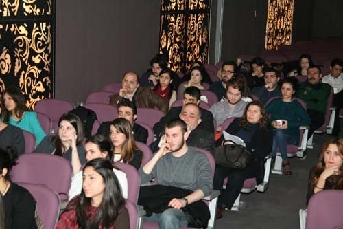 İstanbul Barosu Dış İlişkiler Merkezi Tarafından Düzenlenen
“Sınırlar Ve Sığınmacılar: Bir Suriye Örneği “ Konulu Toplantı Yapıldı - 23