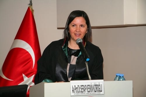 Adaleti Sağlayan Bir Meslek
 - 21
