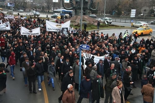 Polis Devleti Değil Hukuk Devleti

 - 17