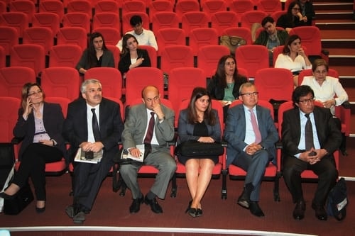 Üçüncü Yılında Kentsel Dönüşüm Uygulamaları
 - 4