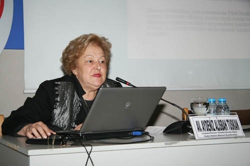 Kadın Hakları Ve Aile İçi Şiddet Semineri Devam Ediyor

 - 24
