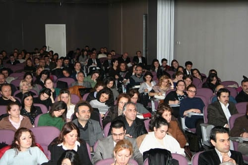 Kadın Hakları Ve Aile İçi Şiddet Semineri Devam Ediyor

 - 27