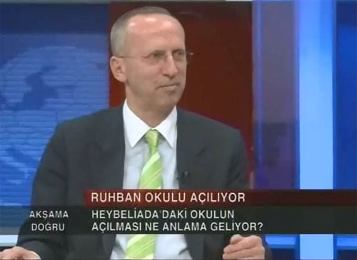 Özbek: "Yök Yasasına Uyum Sağlarsa Ruhban Okulunun Açılmasının Önünde Hiçbir Hukuki Engel Yok" Dedi