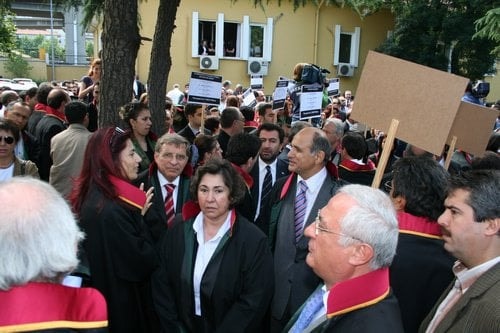 Hak, Hukuk Ve Adalet İçin Can Güvenliği İstiyoruz - 3