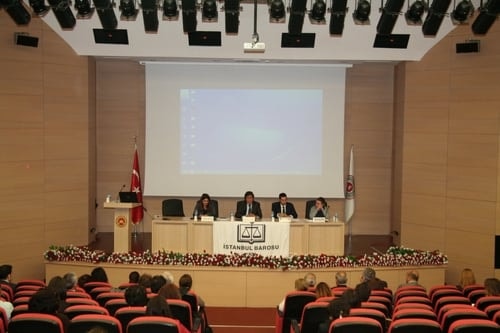 Üçüncü Yılında Kentsel Dönüşüm Uygulamaları
 - 18