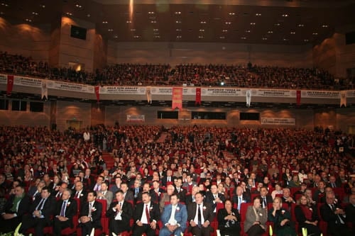 İstanbul Barosu Olağanüstü Genel Kurul Kararı: ‘Başkan Ve Yönetim Kurulu Görevinin Başındadır. İrademize Sahip Çıkıyoruz”

 - 70