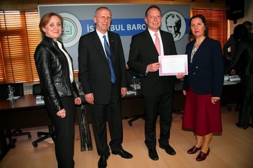 Tarihi Gerçeklikten Politik Kurguya Ermeni Sorunu
 - 47