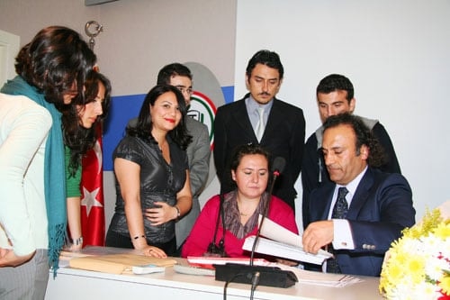 Hukuk İngilizcesi Yaz Derslerine Katılanlara Katılım Belgeleri Verildi - 13
