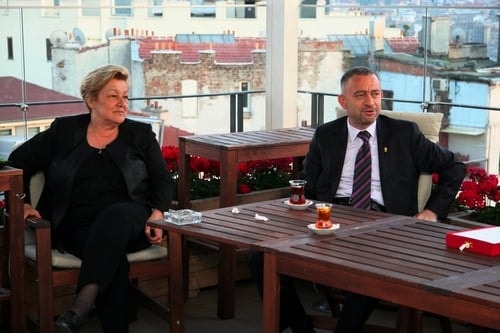 Kurgusal Duruşma Yarışmasında Bölge Birincisi Olan İstanbul Barosu Takımı Baro Yönetimince De Ödüllendirildi
 - 21