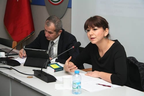 Özgürlükler Hâkimi

 - 24