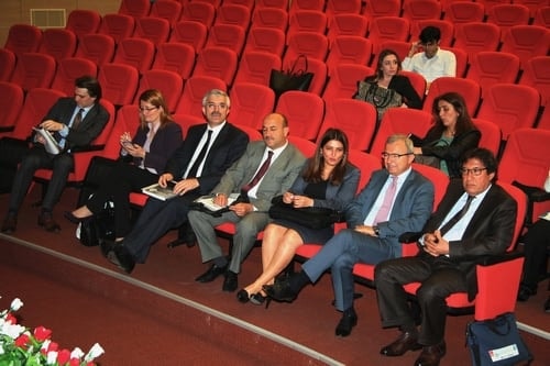 Üçüncü Yılında Kentsel Dönüşüm Uygulamaları
 - 2