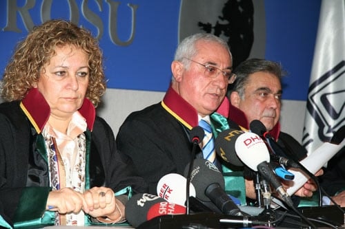 Aydın: “Ergenekon Davasının Toplumda Siyasi Amaçla Yönlendirildiği 

Kuşkusu Artmaktadır” 
 - 11