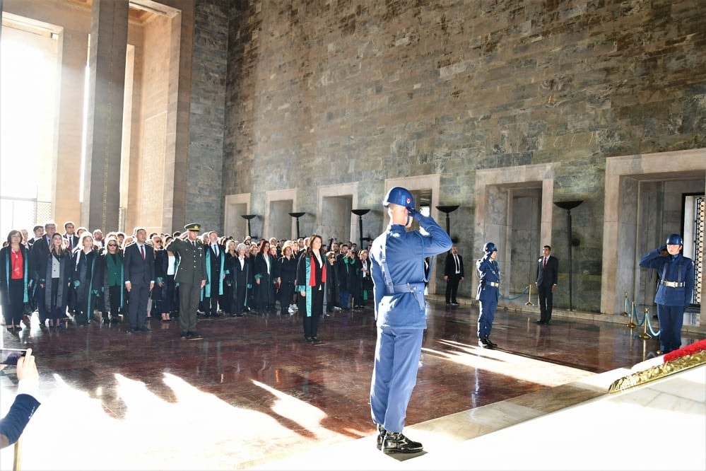 İstanbul Barosu Cumhuriyetimizin 100. Yılında Anıtkabir’de ATAMIZIN Huzurunda - 11