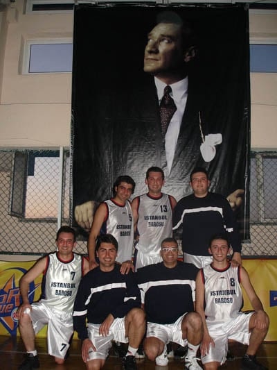 İstanbul Barosu Basketbol Takımımız İzmir Den Galibiyetle Döndü - 8