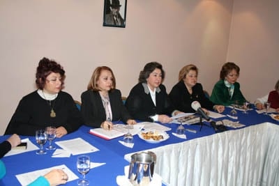 Türkiye’De Kadın Sorunlarının Çözümünde, Erkek Egemen 
Bakış Açısının Değişmesi Gerekir - 4