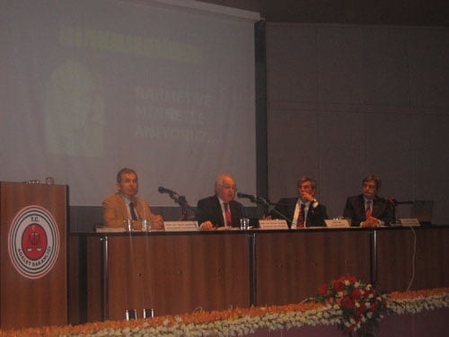 Ord. Prof. Dr. Sulhi Dönmezer İçin
Anma Toplantısı Düzenlendi
 - 3
