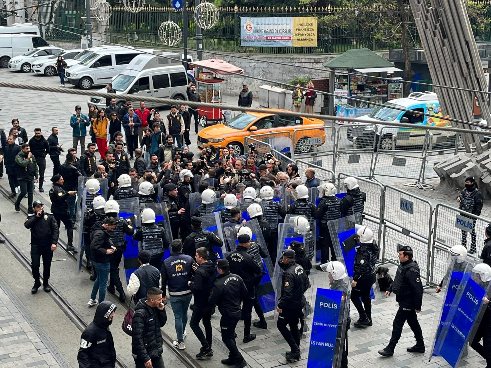 Cumartesi Anneleri’nin Gözaltına Alınması Hukuka Aykırıdır, Yetkilileri Anayasa Mahkemesi Kararını Uygulamaya Çağırıyoruz! - 1