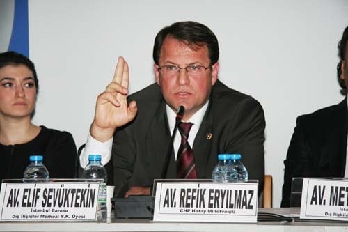 İstanbul Barosu Dış İlişkiler Merkezi Tarafından Düzenlenen
“Sınırlar Ve Sığınmacılar: Bir Suriye Örneği “ Konulu Toplantı Yapıldı - 51