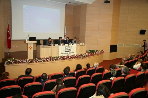 Üçüncü Yılında Kentsel Dönüşüm Uygulamaları
 - 17