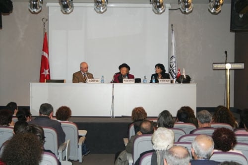 Muazzez İlmiye Çığ
Konuğumuzdu - 5