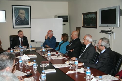İzmir Barosu Yönetiminden 
İstanbul Barosuna Destek - 33