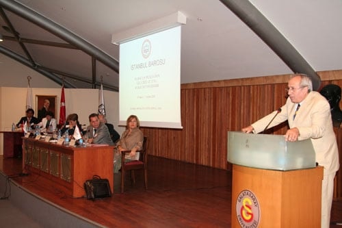Sem Kurultayında
Avukatlık Mesleğinin Geleceği Ve Staj
Konusu Tartışıldı - 25