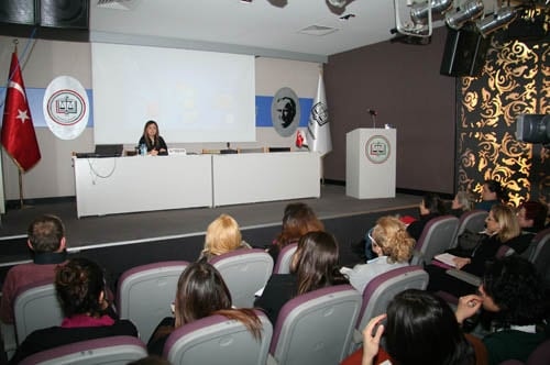 Kadın Hakları Ve Aile İçi Şiddet Semineri Devam Ediyor

 - 76