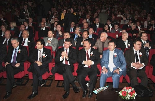 İstanbul Barosu Olağanüstü Genel Kurul Kararı: ‘Başkan Ve Yönetim Kurulu Görevinin Başındadır. İrademize Sahip Çıkıyoruz”

 - 53