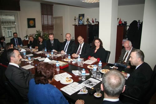 Bursa Barosu Yönetiminden İstanbul Barosuna Destek
 - 4