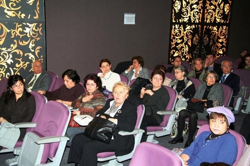 Töre Ve Kadın Cinayetleri
Feodal Yapıdan Kaynaklanıyor
 - 20