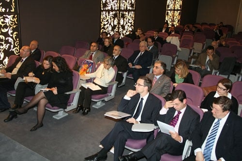 Dört Yabancı Bilim Adamından
Dört Ayrı Konuda Konferans - 3
