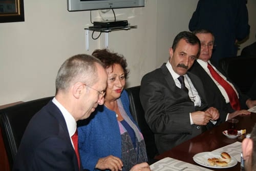 Bursa Barosu Yönetiminden İstanbul Barosuna Destek
 - 23