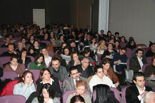 Kadın Hakları Ve Aile İçi Şiddet Semineri Devam Ediyor

 - 21