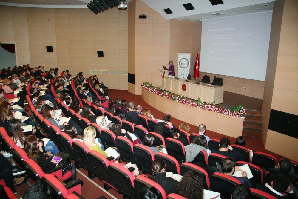 Kadın Hakları ve Aile İçi Şiddet Konulu Sertifika Programı Devam Ediyor - 32