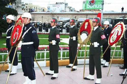 Atamızı Saygıyla Andık - 12