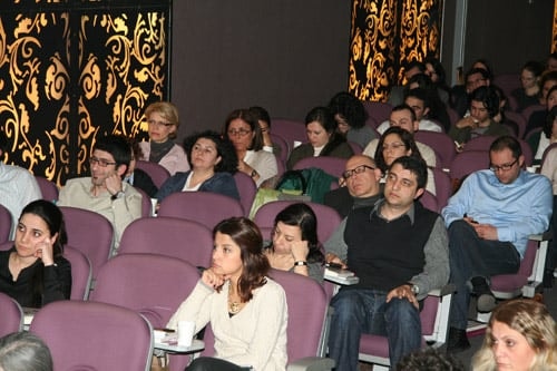“Kadın Hakları Ve Aile İçi Şiddet” Konulu Sertifika Programı

 - 11