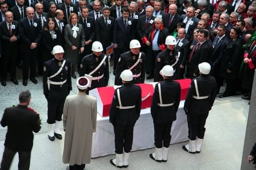 Şehit Cumhuriyet Savcısı Kiraz Son Yolculuğuna Uğurlandı
 - 12