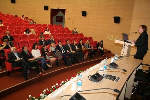 Üçüncü Yılında Kentsel Dönüşüm Uygulamaları
 - 5