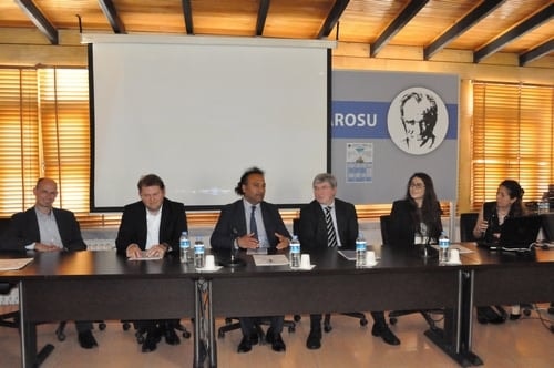 Kutuplar. Uluslararası Boyutuyla Antartika Ve Arktika  
Güncel Sorunlar Ve Çözümleri - 12