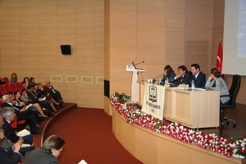 Üçüncü Yılında Kentsel Dönüşüm Uygulamaları
 - 35