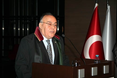 İstanbul Barosu Olağanüstü Genel Kurul Kararı: ‘Başkan Ve Yönetim Kurulu Görevinin Başındadır. İrademize Sahip Çıkıyoruz”

 - 80