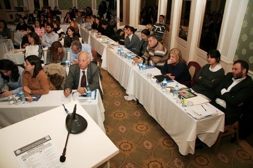Yabancılar Ve Uluslar Arası Korumaya İlişkin Adli Yardım Görevi Alacak Avukatlara İçin Sertifika Programı Düzenlendi

 - 50