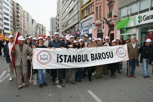1 Mayıs Coşkuyla Kutlandı

 - 3