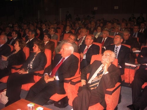 Ord. Prof. Dr. Sulhi Dönmezer İçin
Anma Toplantısı Düzenlendi
 - 2