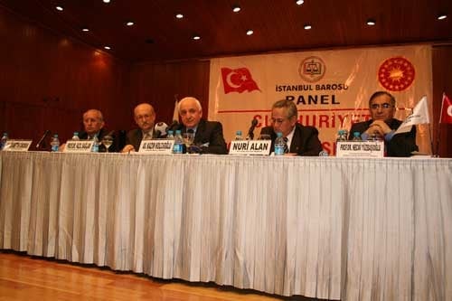 Anayasanın Cumhurbaşkanı Seçiminde
Uzlaşmayı Örgördüğü Bildirildi
 - 5