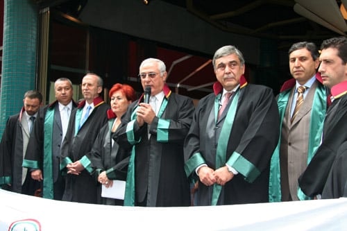 Avukatlardan Cmk’Da Yaşanan Sorunlara Tepki - 6
