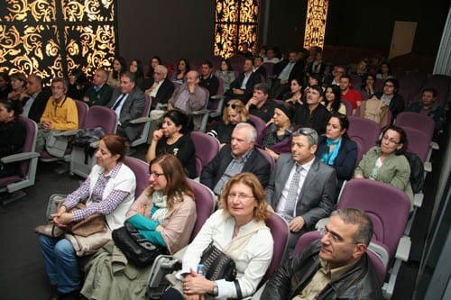 Türkü Gecesinde Her Yöreden Türküler

 - 3